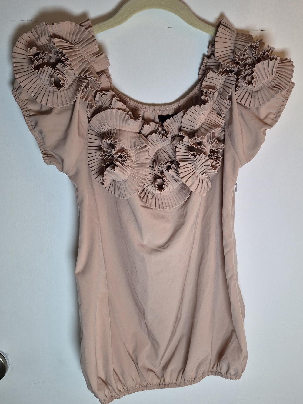 Ryu Pleated Rosette Neckline Top - Blush Pink